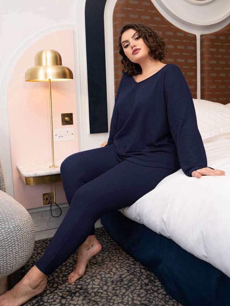  Navy Blue Plain Plus Size Pajama Sets 7653