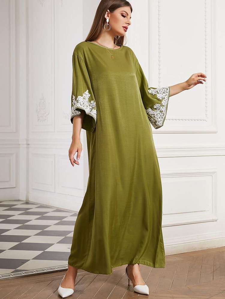 Modest Three Quarter Length Sleeve  Arabian Dresses 8534