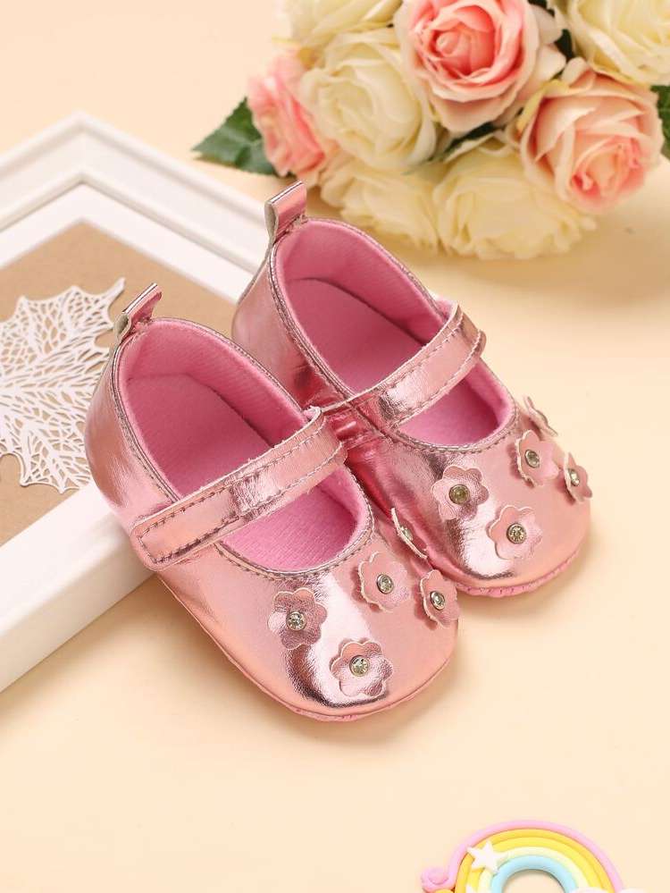  Plain Appliques Baby Flats 8582