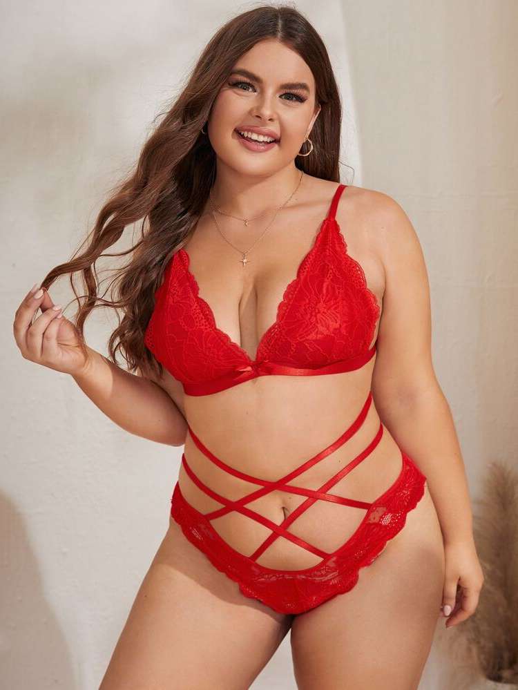   Criss Cross Plus Size Bra  Panty Sets 1942