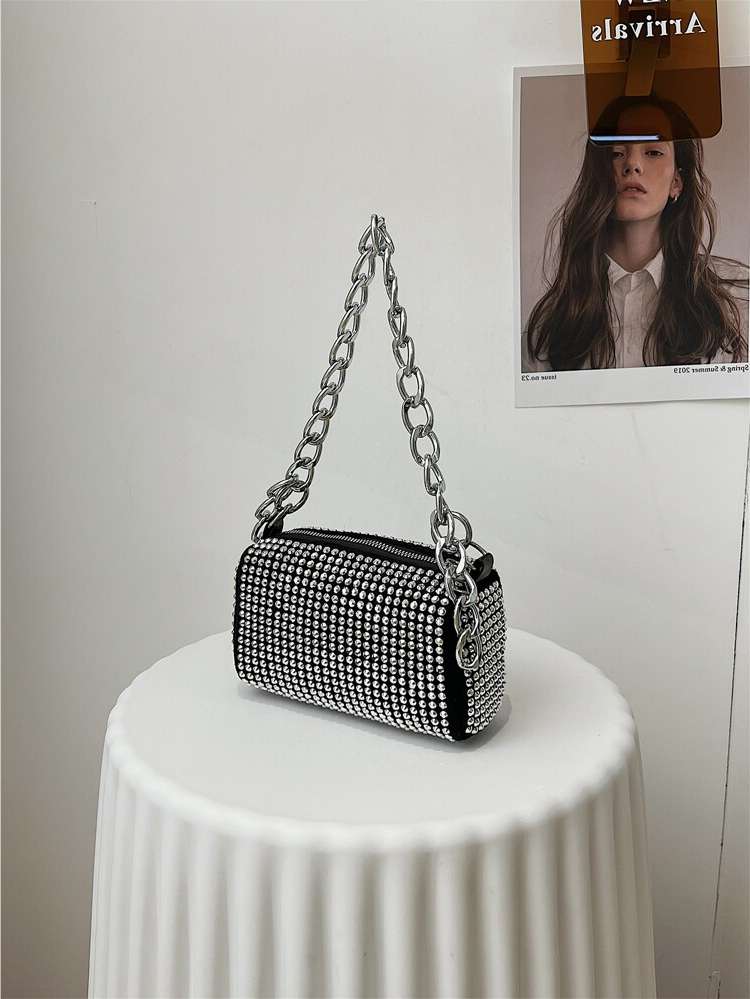  Glamorous Silver Women Bags 109