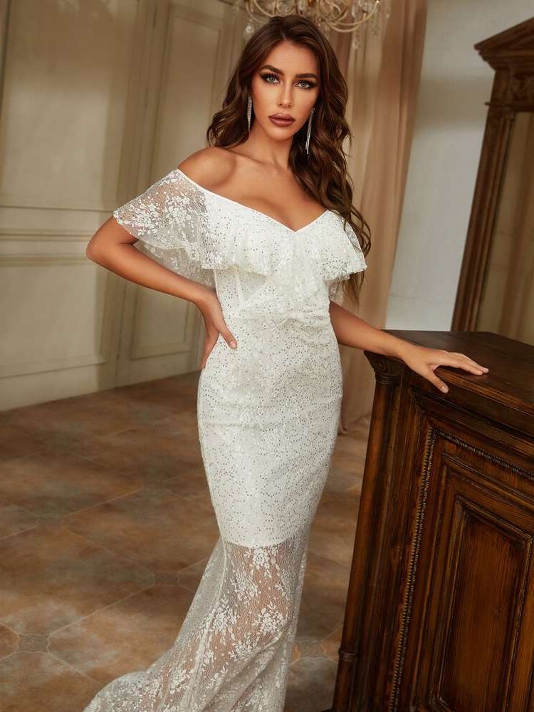 White Slim Fit Off the Shoulder Wedding Dresses 8005