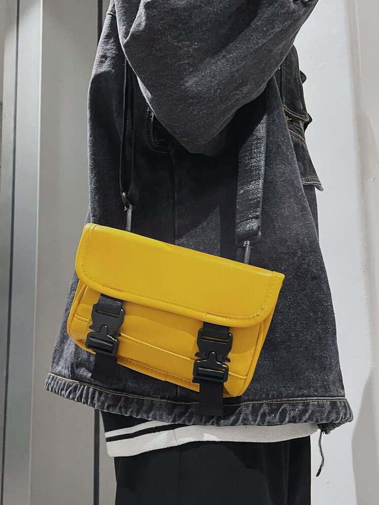 Yellow Buckle Men Crossbody Bags 487