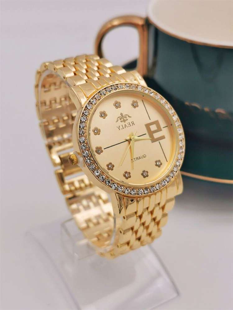  Casual Rhinestone Quartz Watches 7757