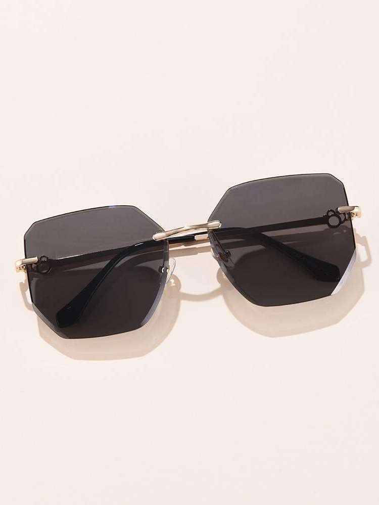   Rimless Apparel Accessories 2658